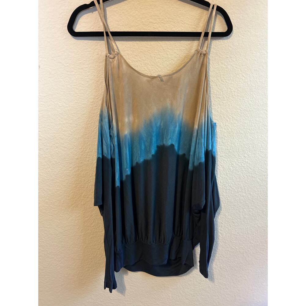 Young Fabulous & Broke | (NWT) Blue/Tan Tie Dye Cold Shoulder Top | Med - Picture 8 of 10